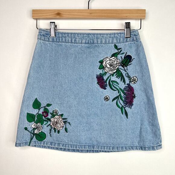 H&M Coachella Collection Floral Embroidered Denim Mini Skirt 4 - Picture 4 of 8